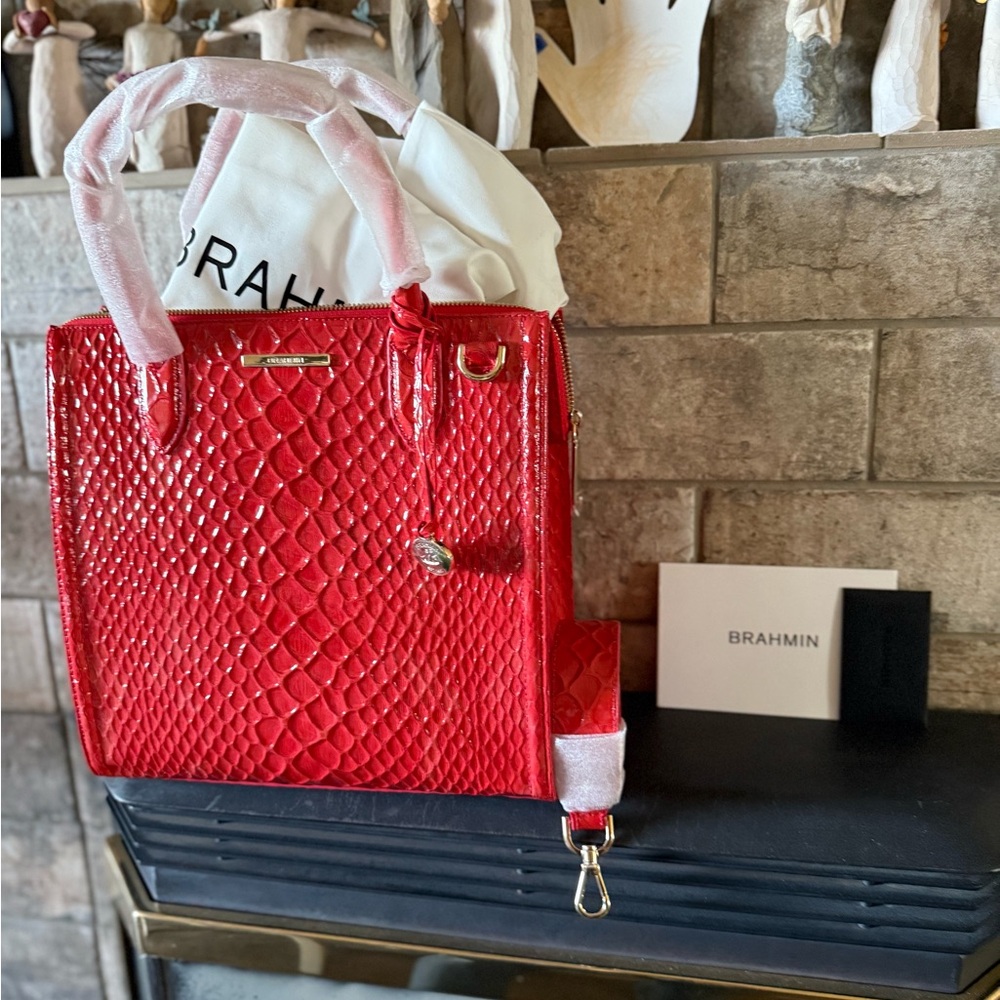 NWT Brahmin Candy Apple All Over Snake Caroline Tote and Wallet SET - Picture 9 of 9